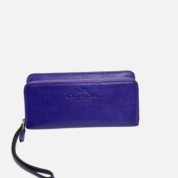 Coach Pebble Leather Deep Purple Double Accordion Zip Wallet w/ Wrist Strap - Picture 1 of 16